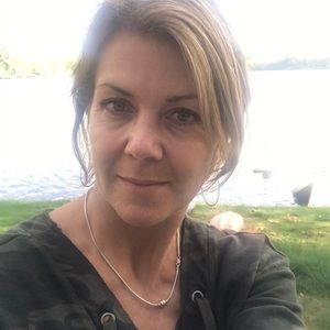 Meet your Posher, Suzanne